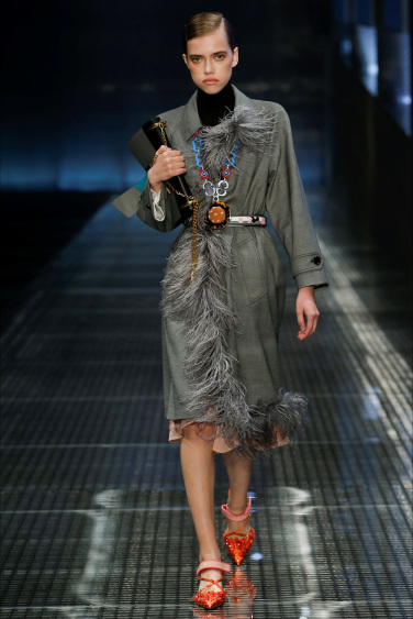 prada-17-2